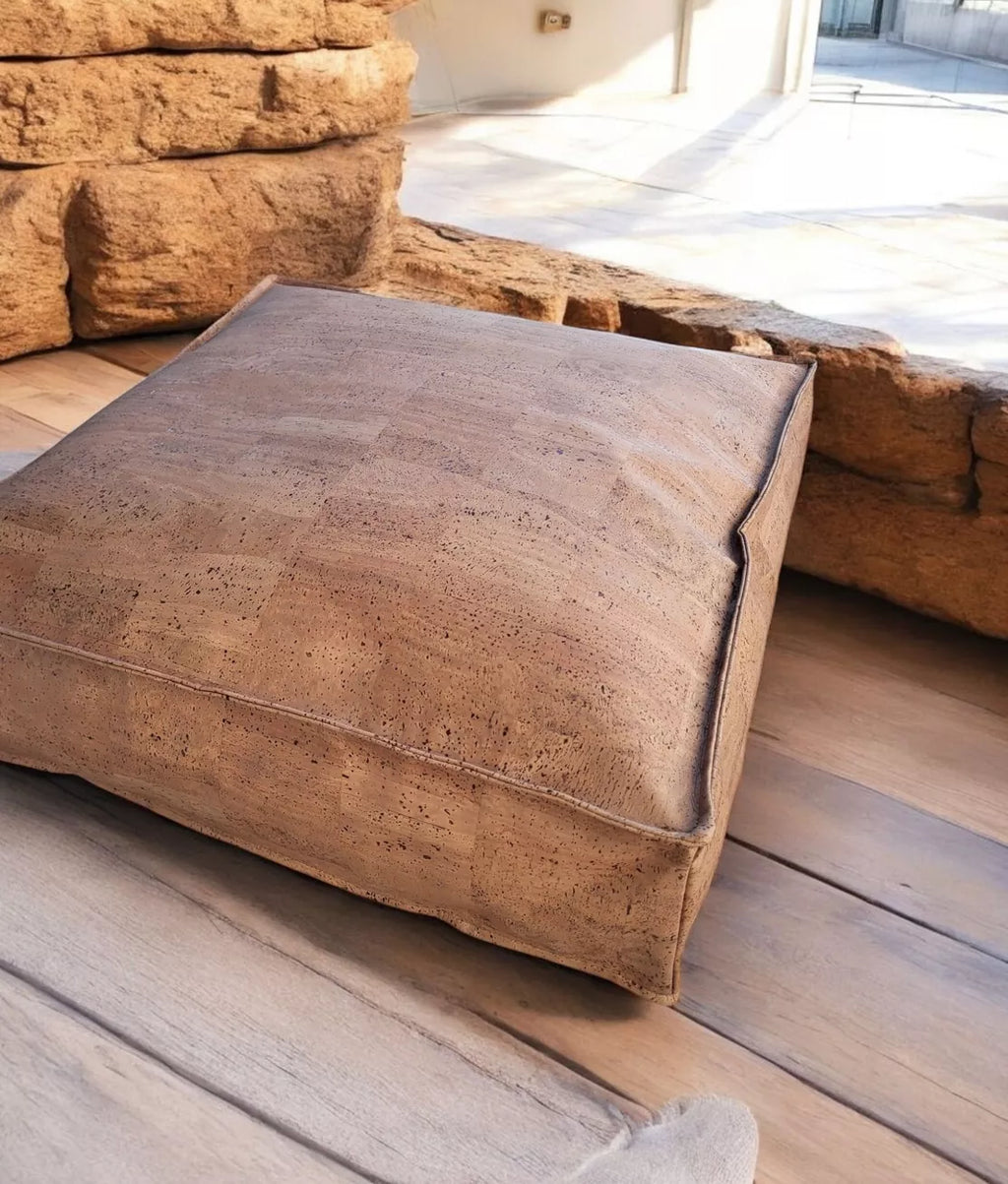 Pouf et coussin de sol